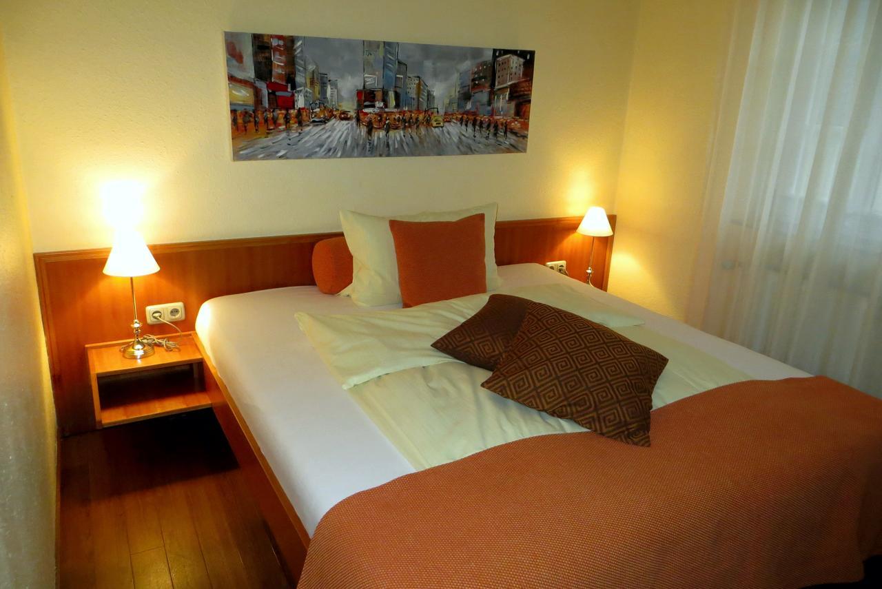Burghotel Muenzenberg Εξωτερικό φωτογραφία