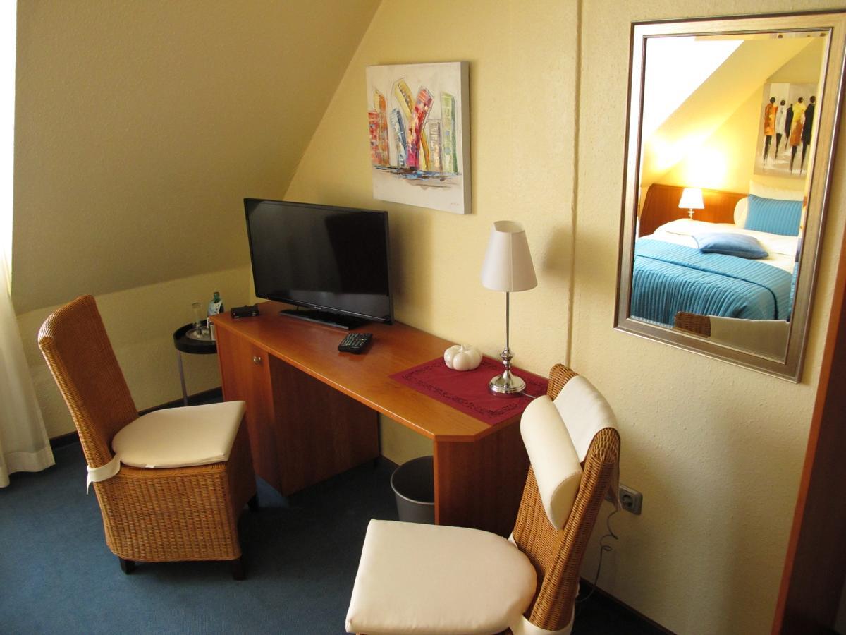 Burghotel Muenzenberg Εξωτερικό φωτογραφία