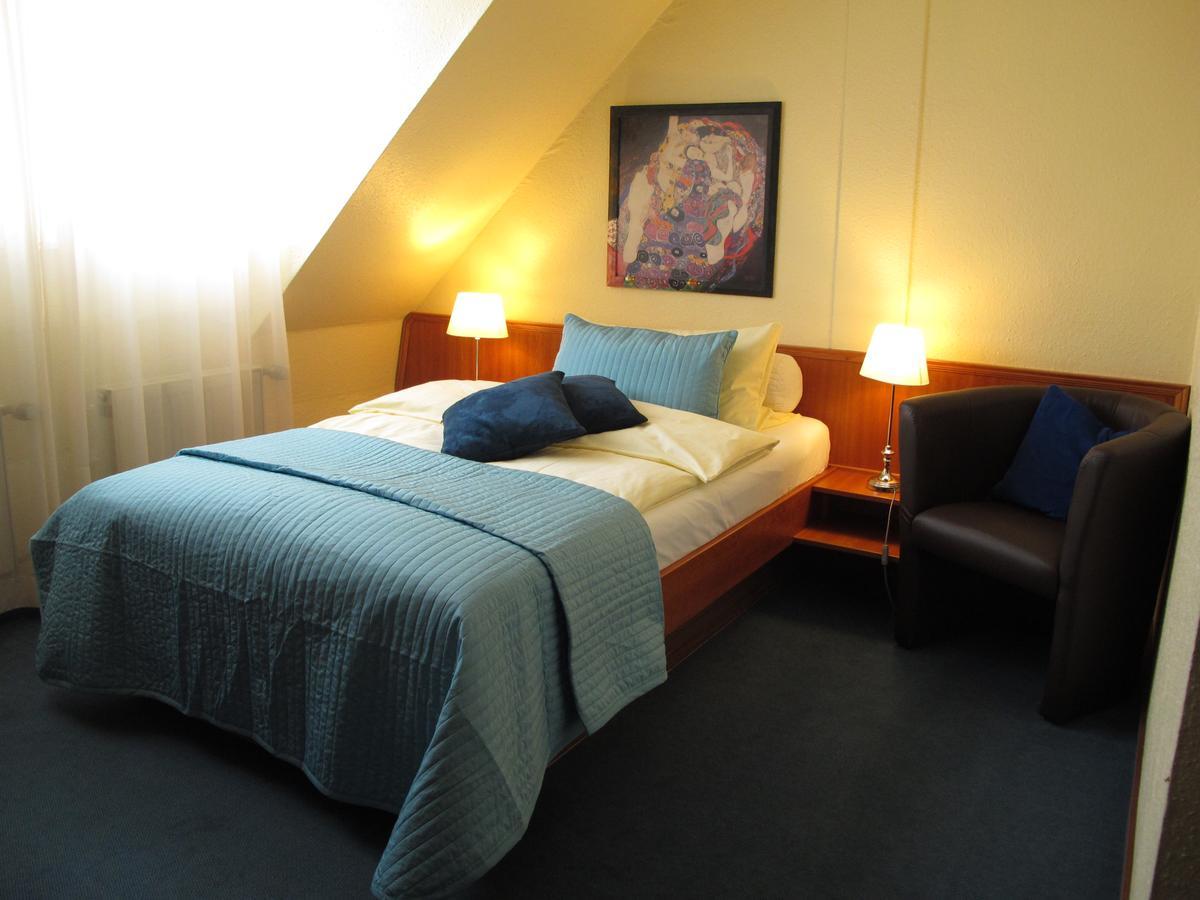 Burghotel Muenzenberg Εξωτερικό φωτογραφία