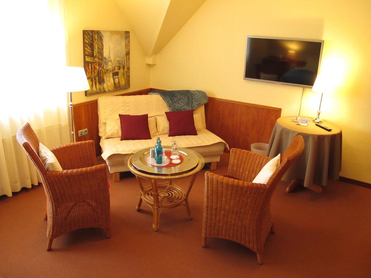 Burghotel Muenzenberg Εξωτερικό φωτογραφία